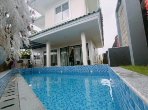 Villa Puncak Resort FRD 318